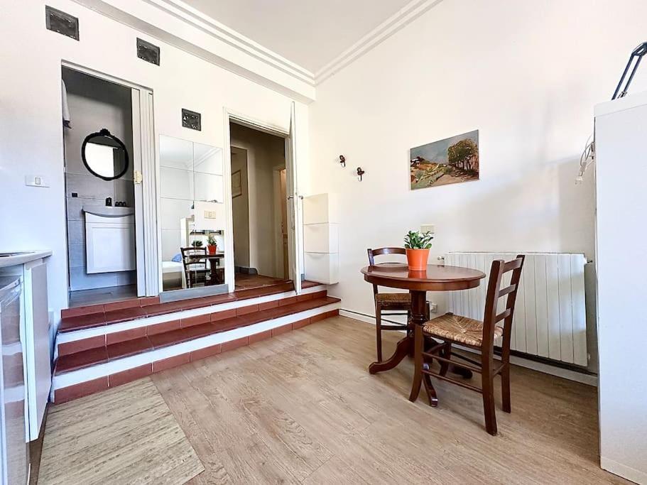 דירות Warm Retreat In The Heart Of Florence Cls Station מראה חיצוני תמונה