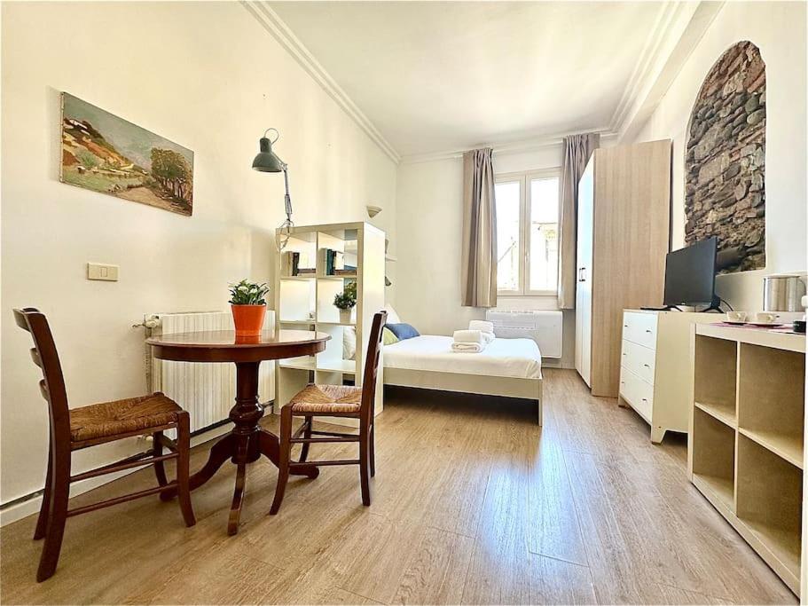 דירות Warm Retreat In The Heart Of Florence Cls Station מראה חיצוני תמונה